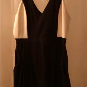 ABS Schwartz black & white high waisted knit dress